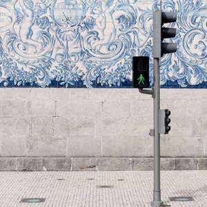 在楼道里做爽翻H男男
